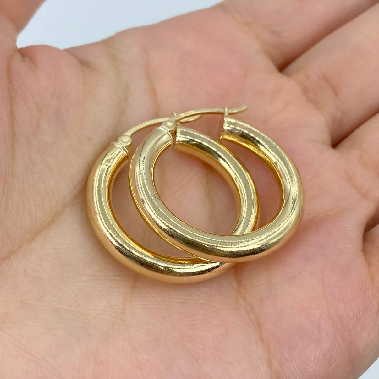 14K Yellow Gold Hoop Earring 4mm