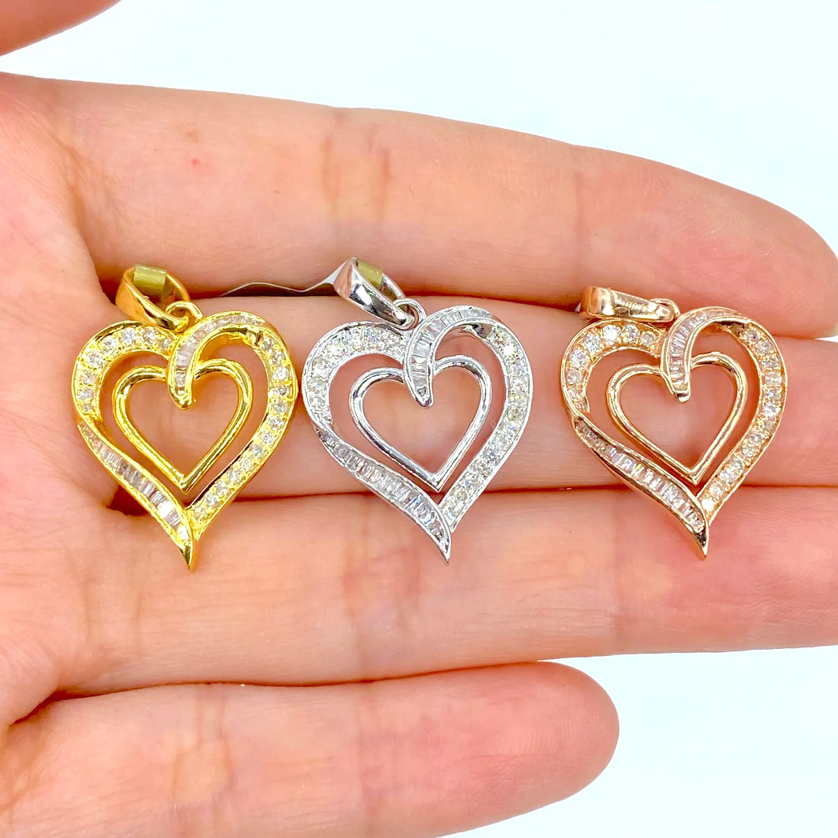 10K Gold Diamond Heart Pendant