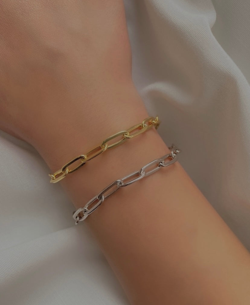 Medium Size Paper Clip Chain Bracelet